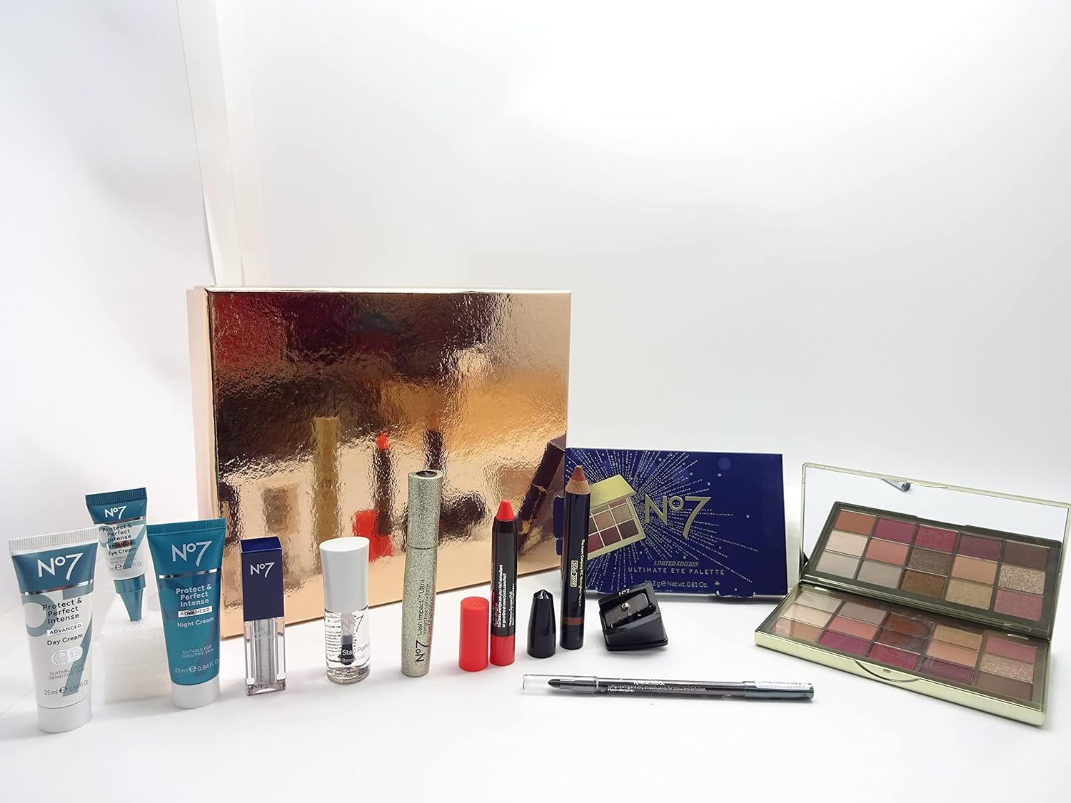 Goodie Box No7 Must Have Luxury Beauty Bundle Collection Gift Box Gift Hamper For ...