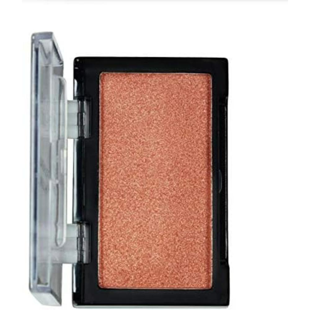 Open compact of MUA Essential Eyeshadow in Gingerbread Pearl, showcasing the rich copper shade with a pearl shimmer