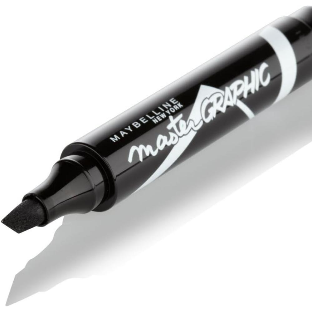 Close-up of Maybelline Master Graphic Eyeliner tip showing the angled design for precision and bold lines