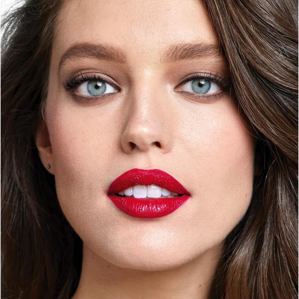 Maybelline 825 Brick Berry Superstay 24 Hour Dual Ended Lipstick Lip Contour applied on lips 