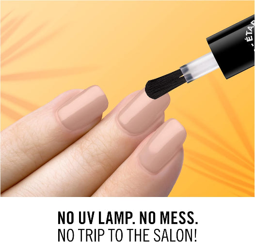 Application of Rimmel Super Gel Top Coat for a glossy salon-quality finish